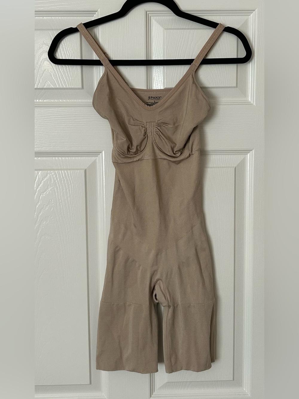SPANX Mid-Thigh Bodysuit Sculpting Shapewear - Tan - Beige - Womens Size Large